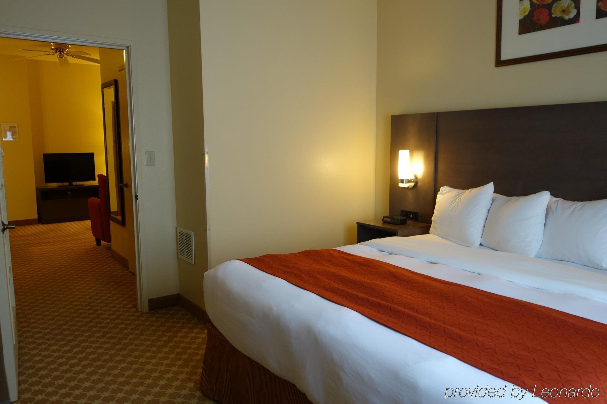 Country Inn & Suites By Radisson, Clinton, Ia Bagian luar foto
